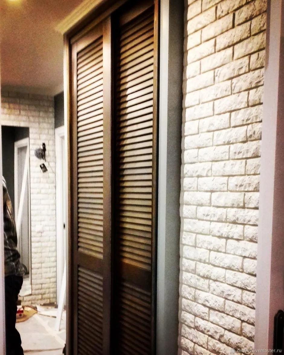 Дверь складная жалюзийная ПВХ, цвет дуб, размер полотна 703 мм