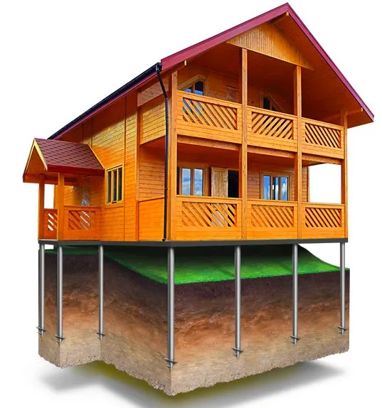 Конструкция свайного фундамента для деревянного дома на склоне