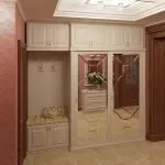 Светлый шкаф