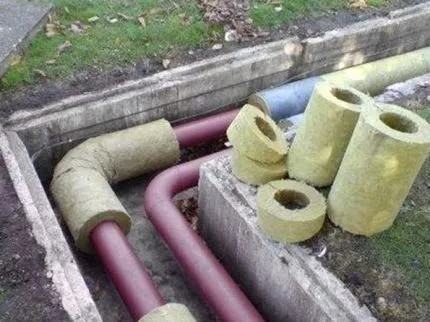 Утепление наружной теплотрассы Утепление наружной теплотрассы